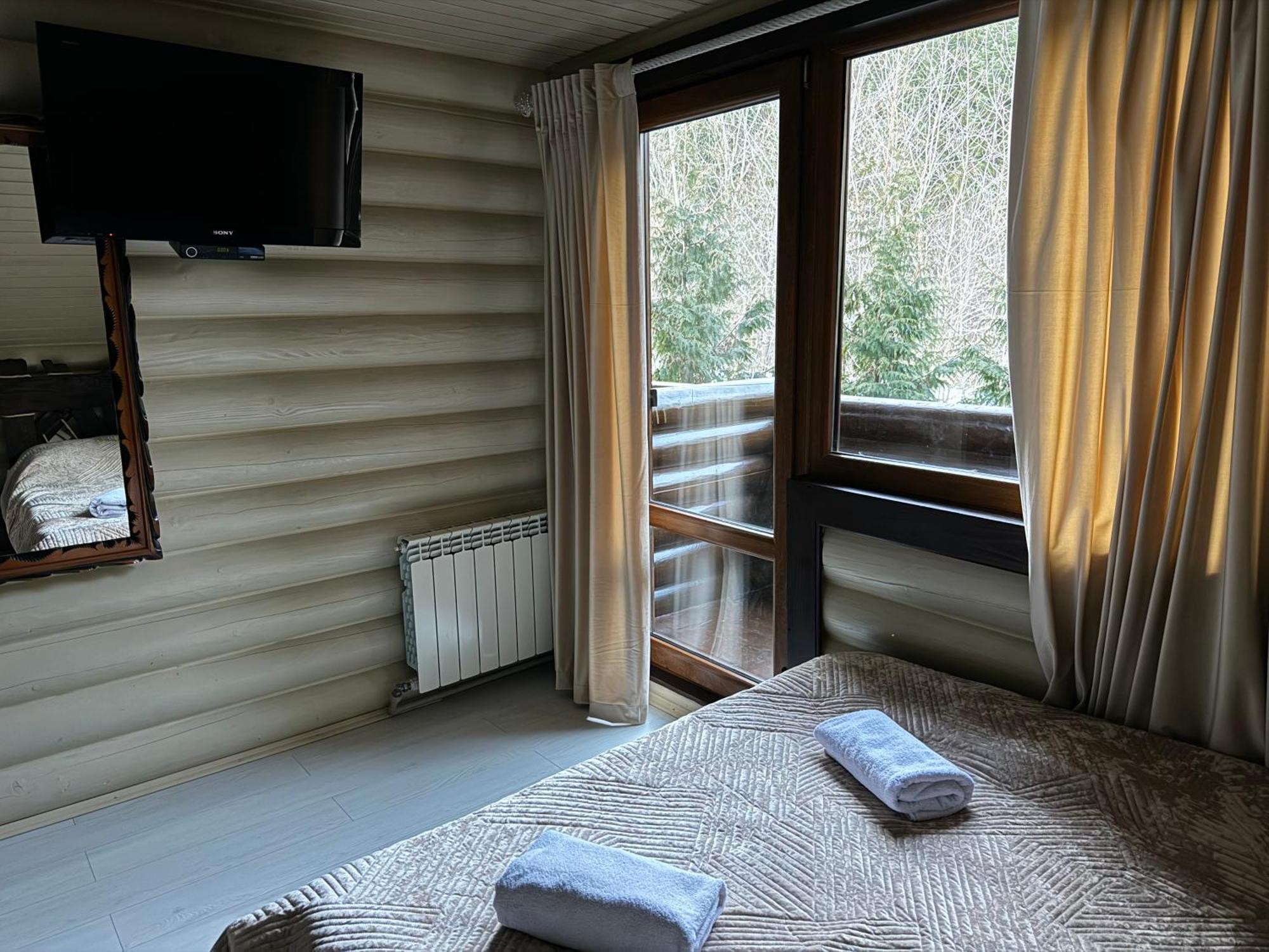Goral Cottage In Мигово Екстериор снимка